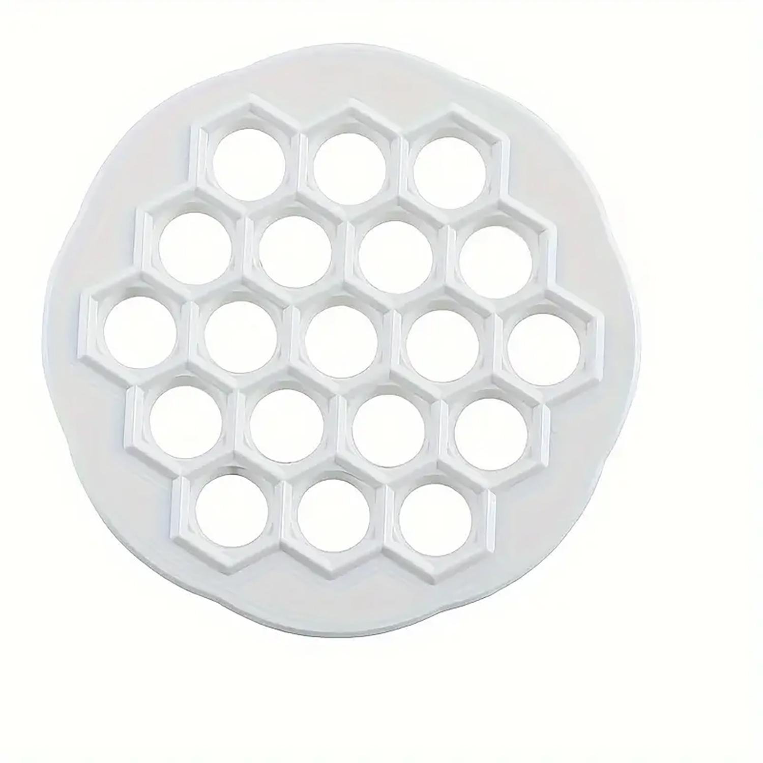 Пельменица пластиковая 21 см на 19 шт.