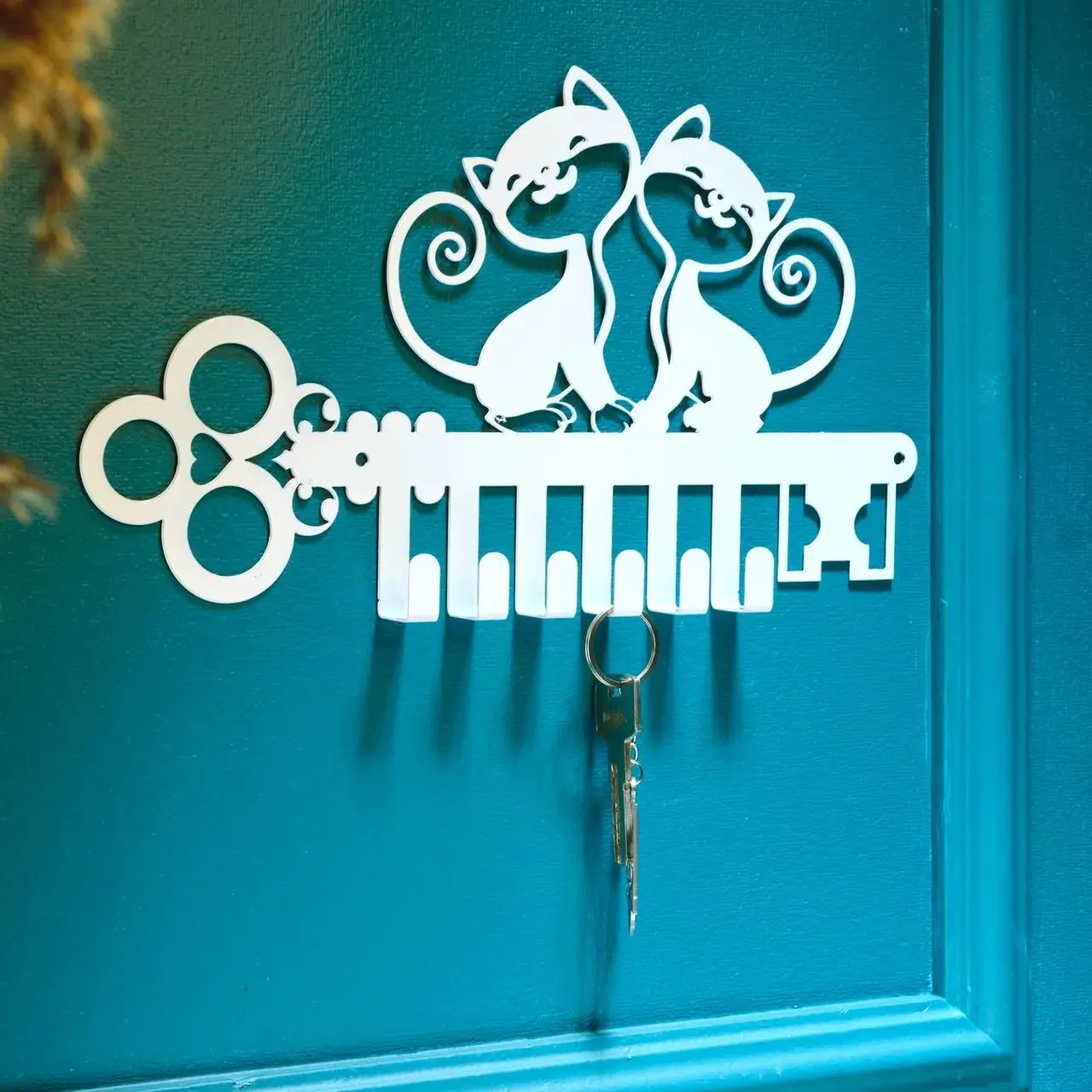 Ключница настенная Ключик с котиками металлическая на 6 крючков 31х17,5 см Белый (KZ-41) Ключница настенная Ключик с котиками металлическая на 6 крючков 31х17,5 см Белый (KZ-41)