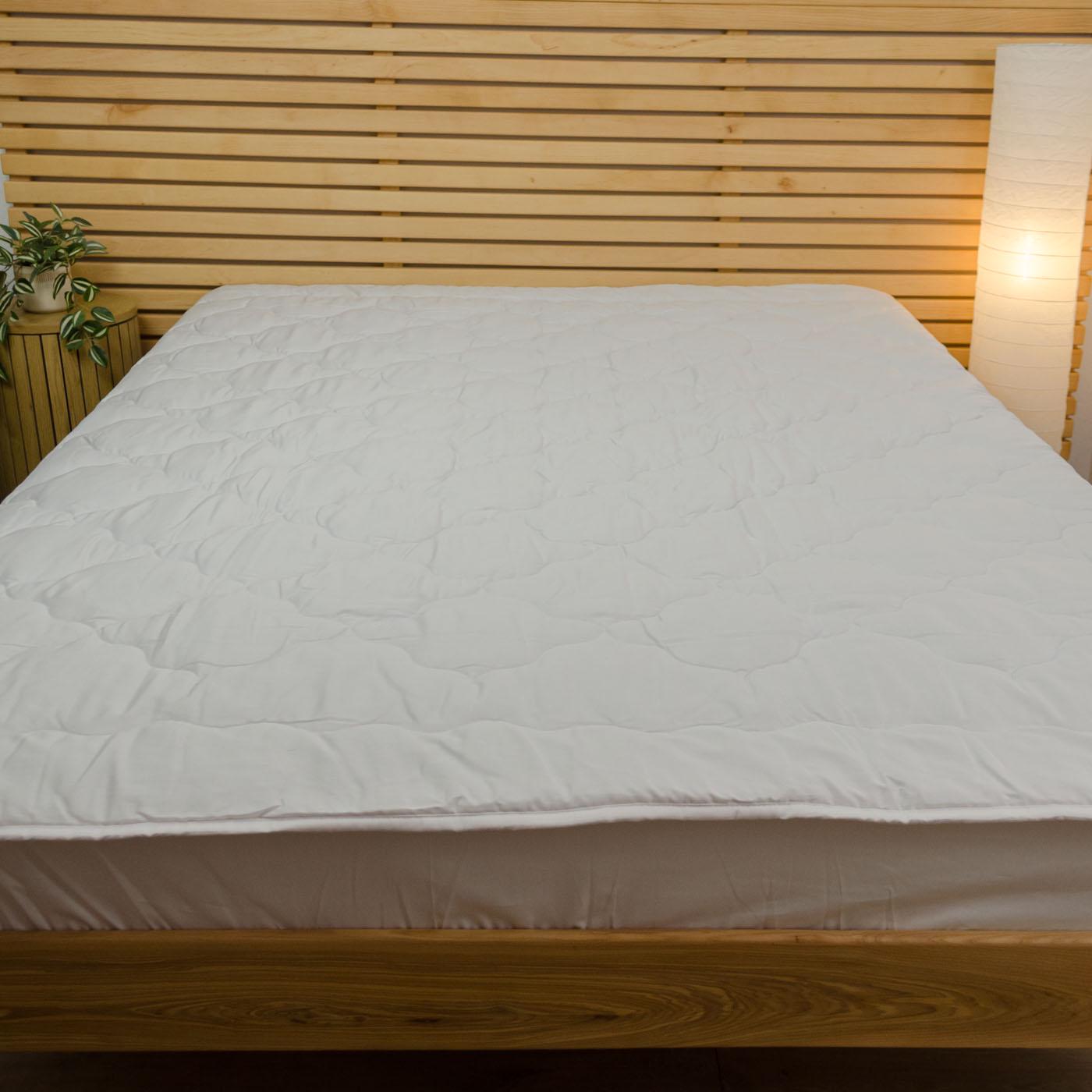 Одеяло конопляное летнее YouStar сатин детское 110х140 см Белый (chn-kkss-c-white) Одеяло конопляное летнее YouStar сатин детское 110х140 см Белый (chn-kkss-c-white)