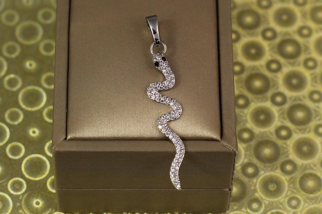 Кулон Xuping Jewelry Свивающаяся змея 4,2 см Серебристый (2629125013) - фото 2 Кулон Xuping Jewelry Свивающаяся змея 4,2 см Серебристый (2629125013) - фото 2