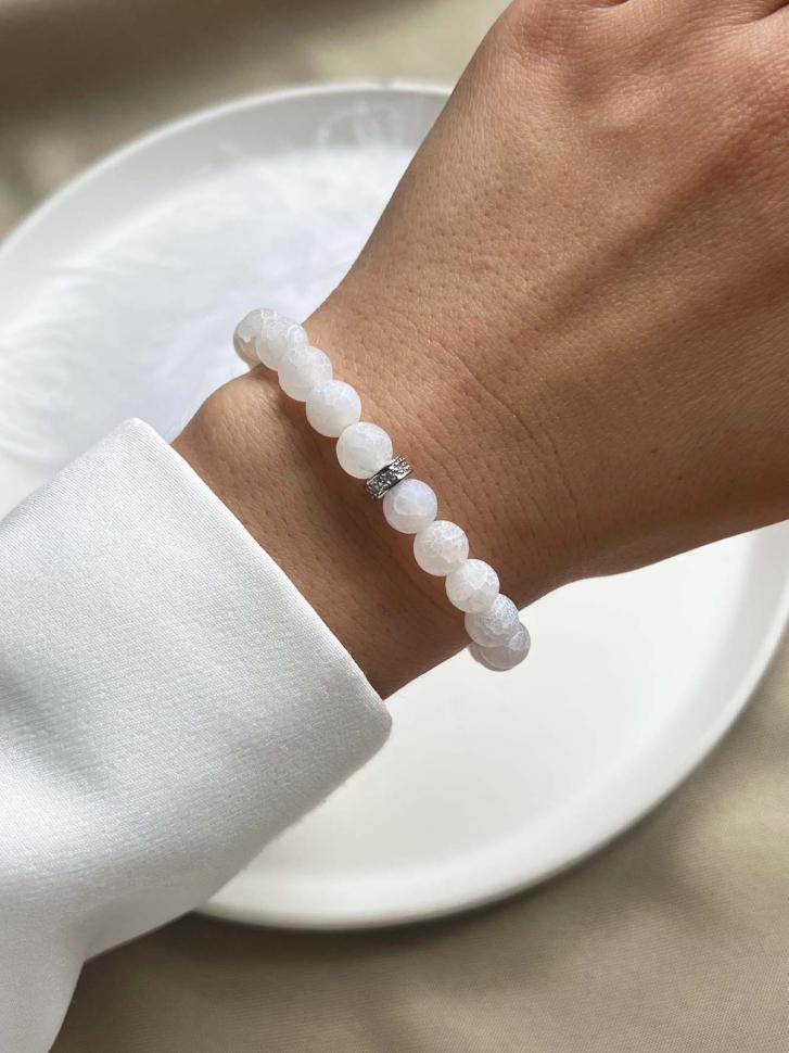 Браслет з білого агату з фіанітами (4589) Браслет з білого агату з фіанітами (4589)