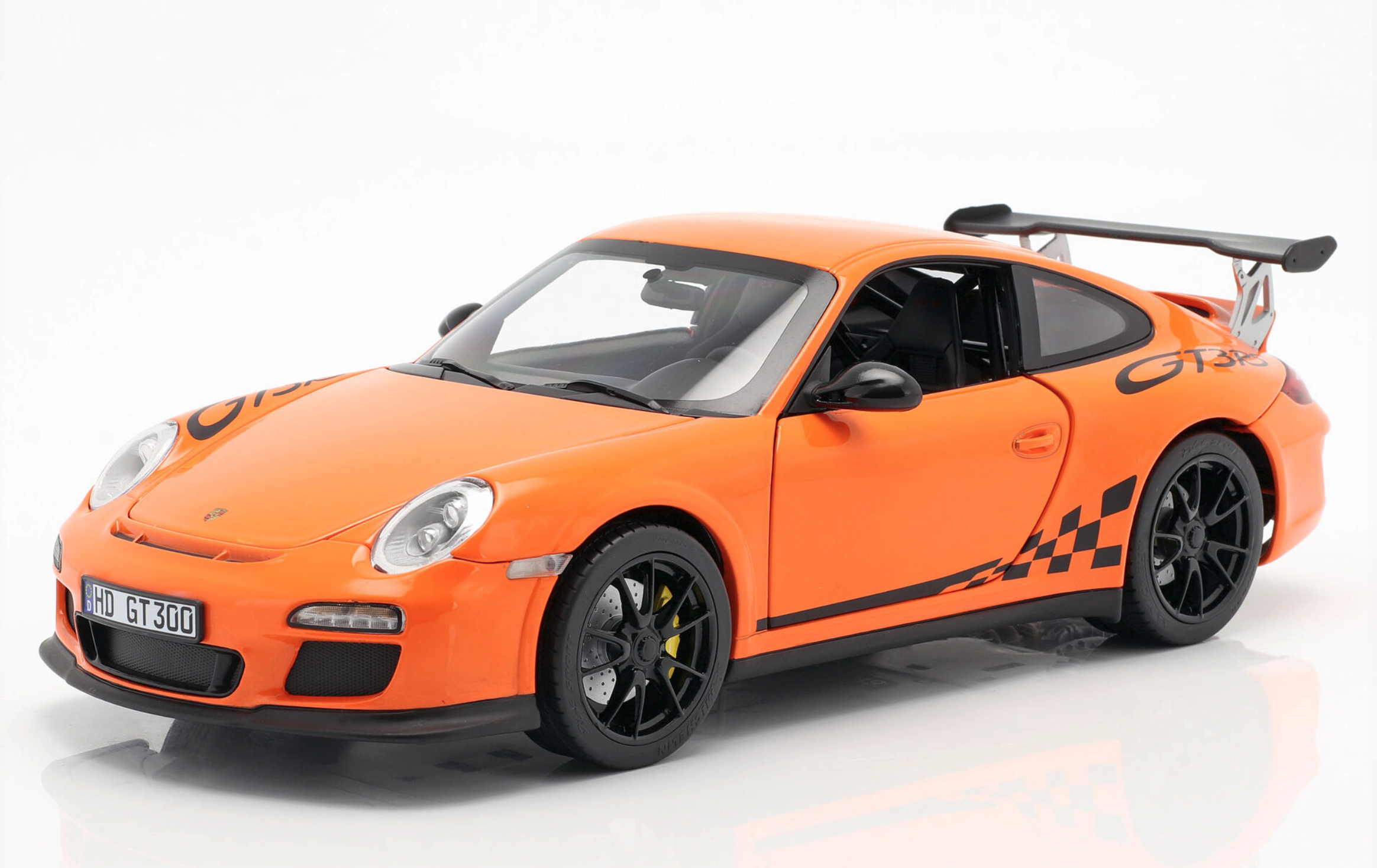 Модель автомобиля Norev 1:18 Porsche 911 997 GT3 RS Orange (187562)