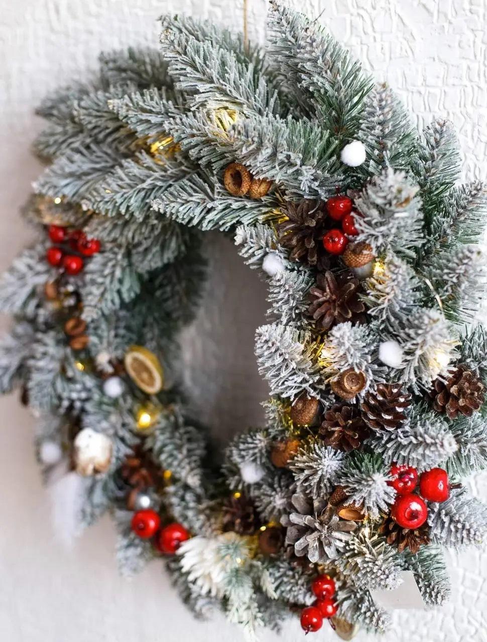 Вінок новорічний Elegant Засніжений 50 см (302/50/GS) - фото 3 Вінок новорічний Elegant Засніжений 50 см (302/50/GS) - фото 3