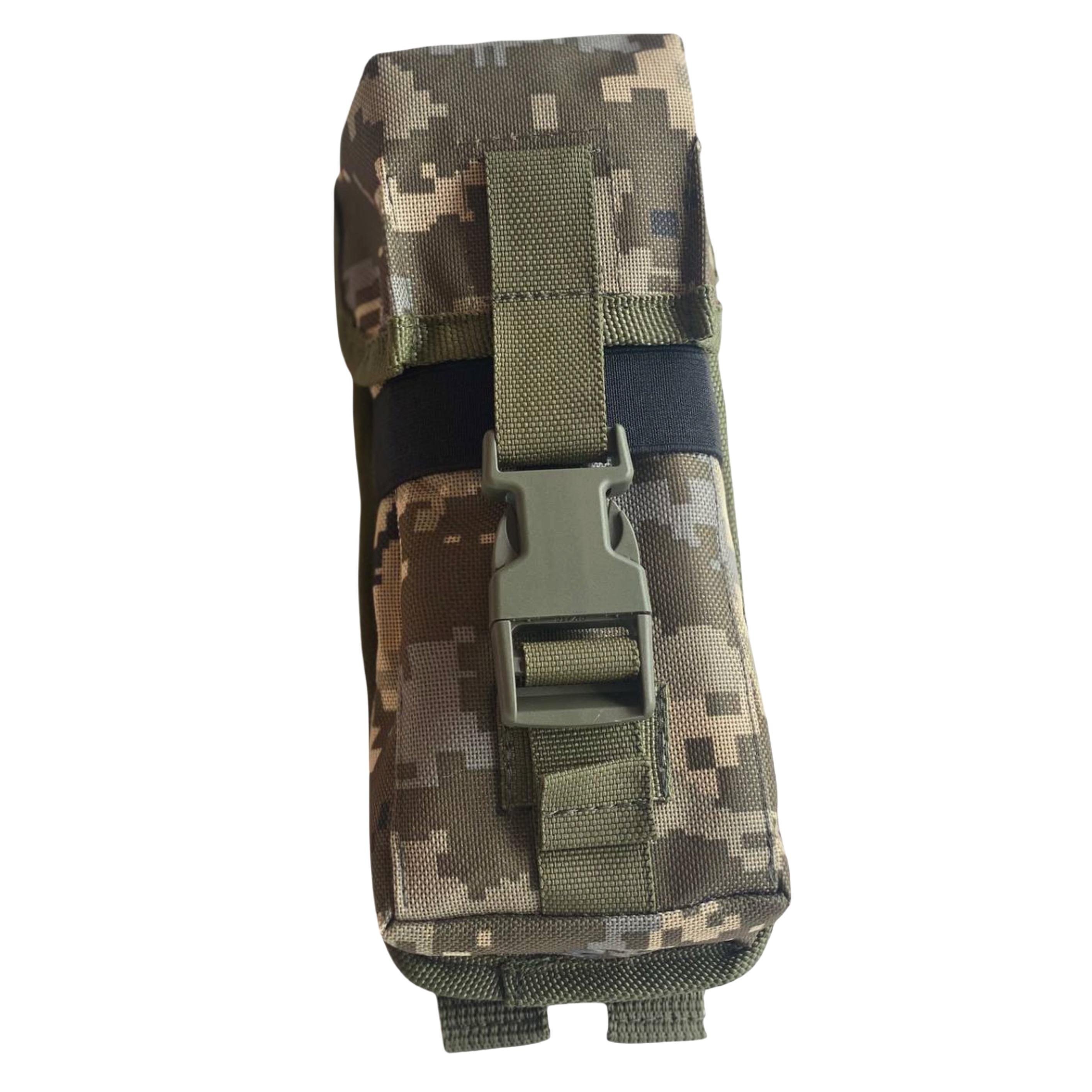 Подсумок магазина АК с клапаном на застежке фастекс двойной Пиксель