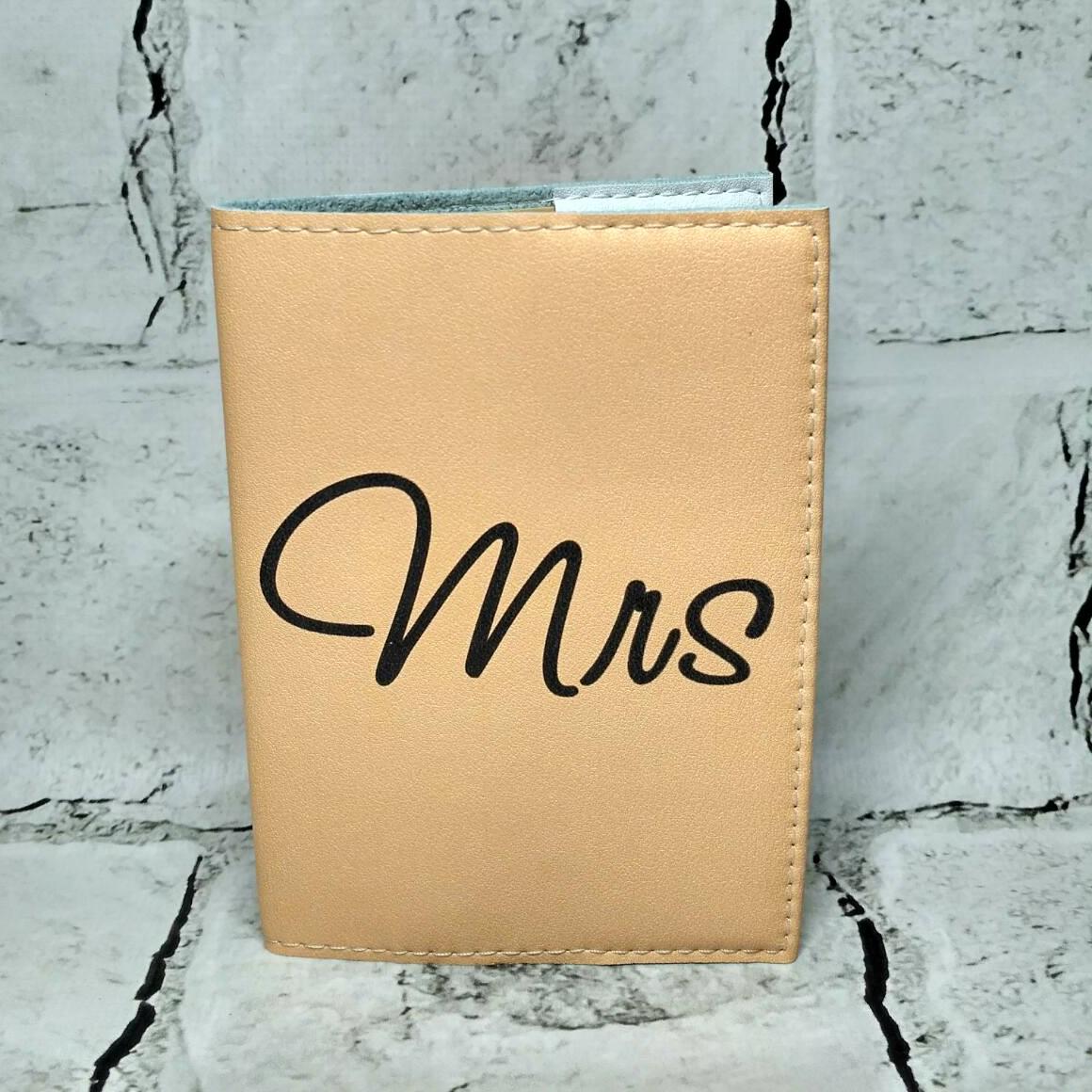 Обложка для паспорта MRS экокожа 9,5х13,5 см Персиковый (233)