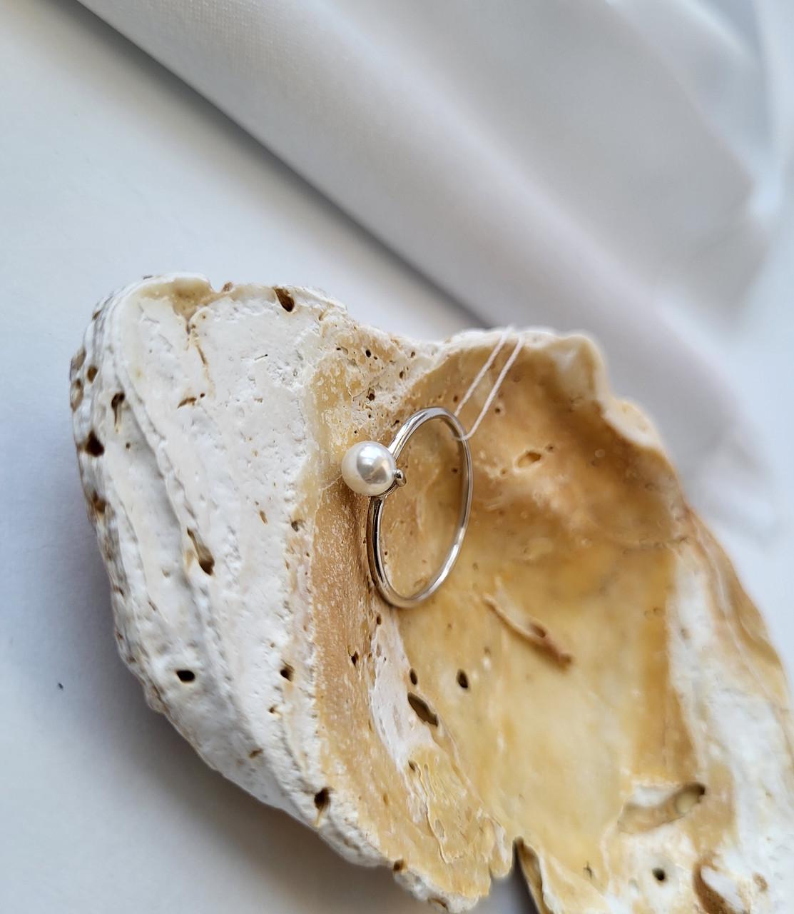 Кольцо серебряное женское Жемчужина р. 18 925 пробы 0,90 г (45167р)