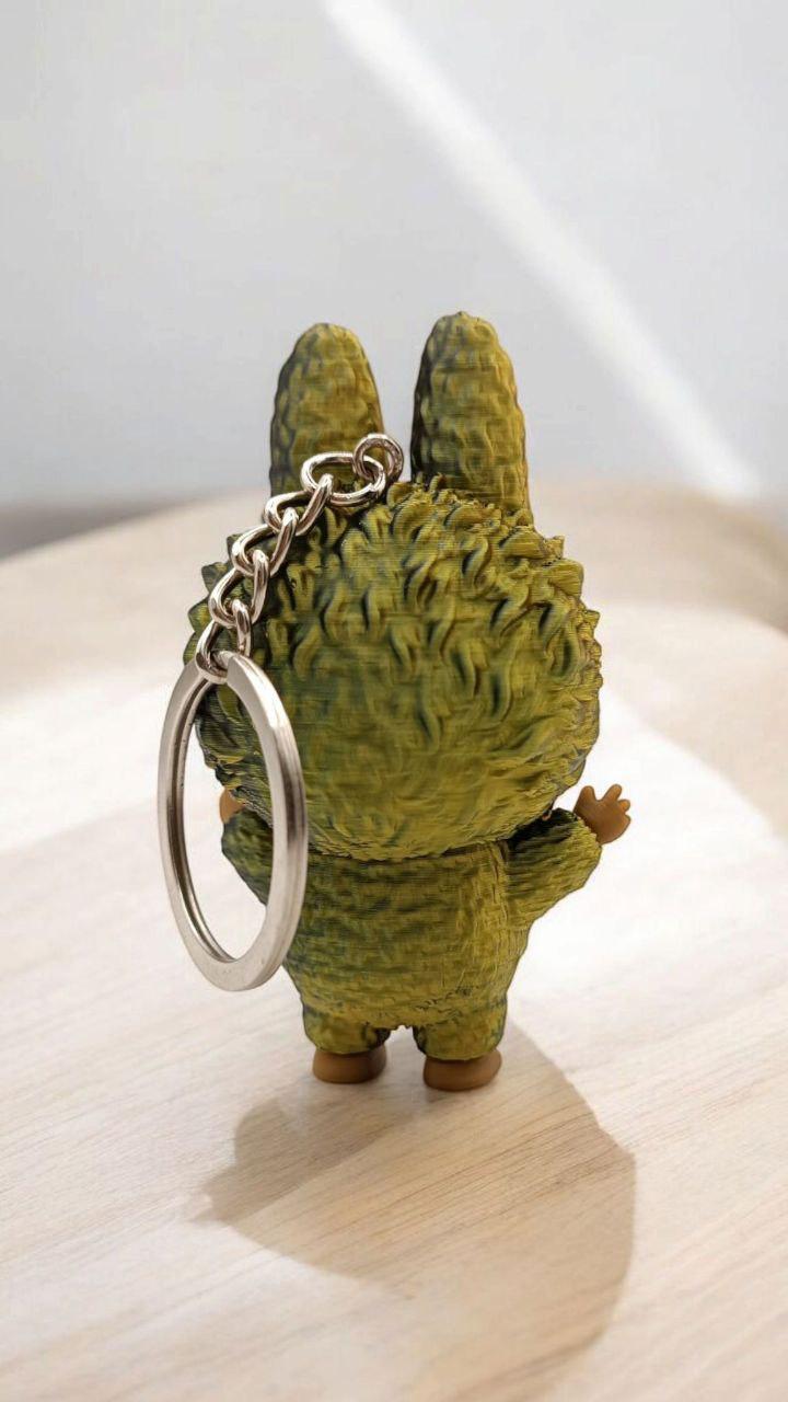 Брелок Лабубу 3Д пластиковый Черно-золотой (27472038) - фото 2