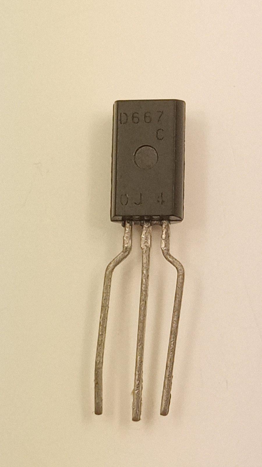Транзистор 2SD667 (21355)