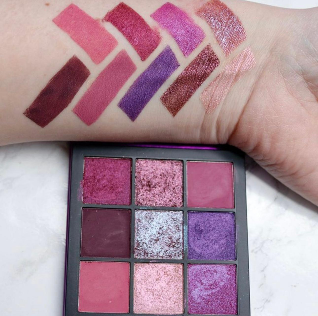 Палетка теней для век Huda Beauty Amethyst Obsessions Palette - фото 4