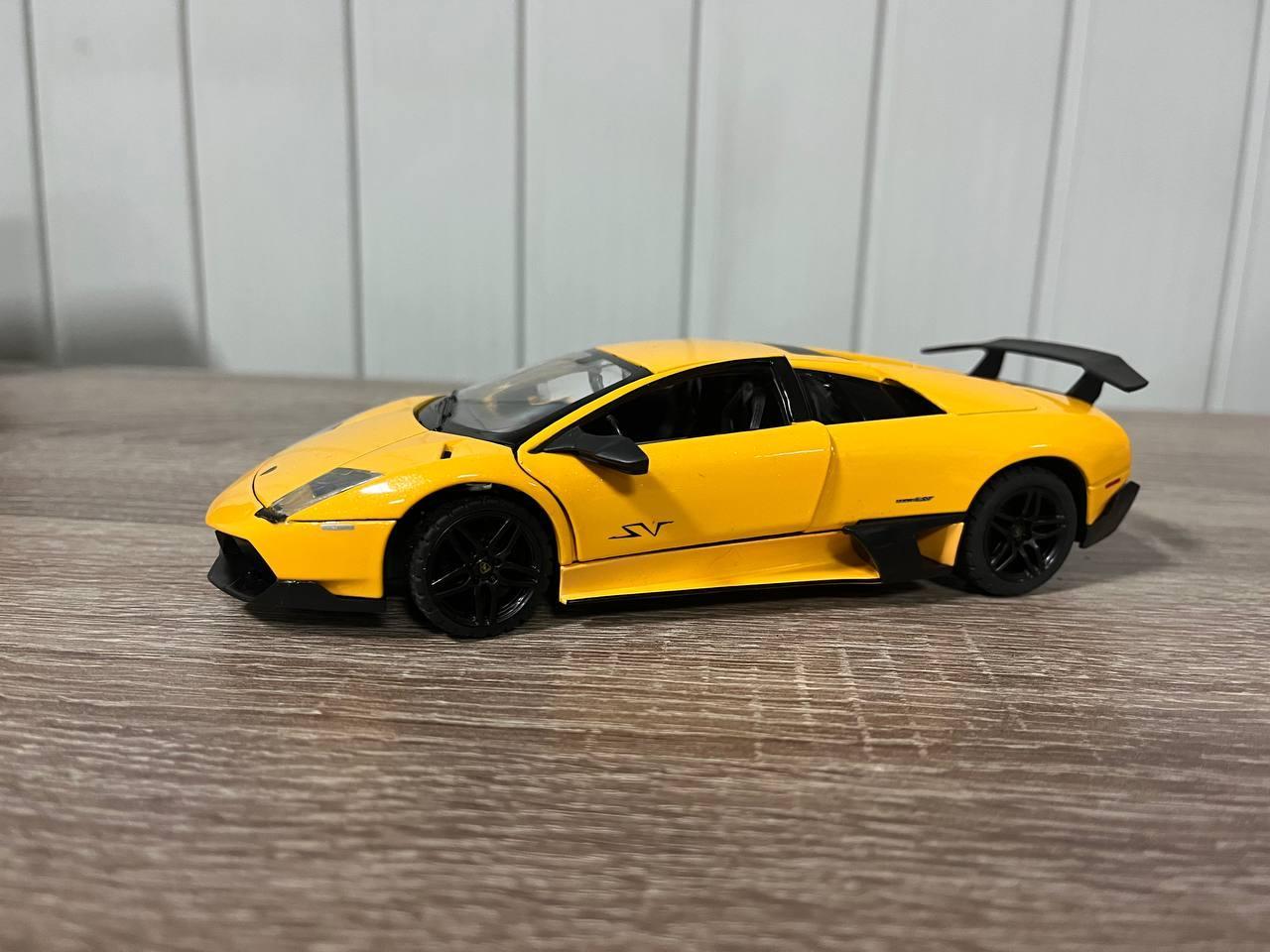 Игрушечная машинка Rastar Lamborghini LP670-4 1/24 металлическая (39300) - фото 7 Игрушечная машинка Rastar Lamborghini LP670-4 1/24 металлическая (39300) - фото 7