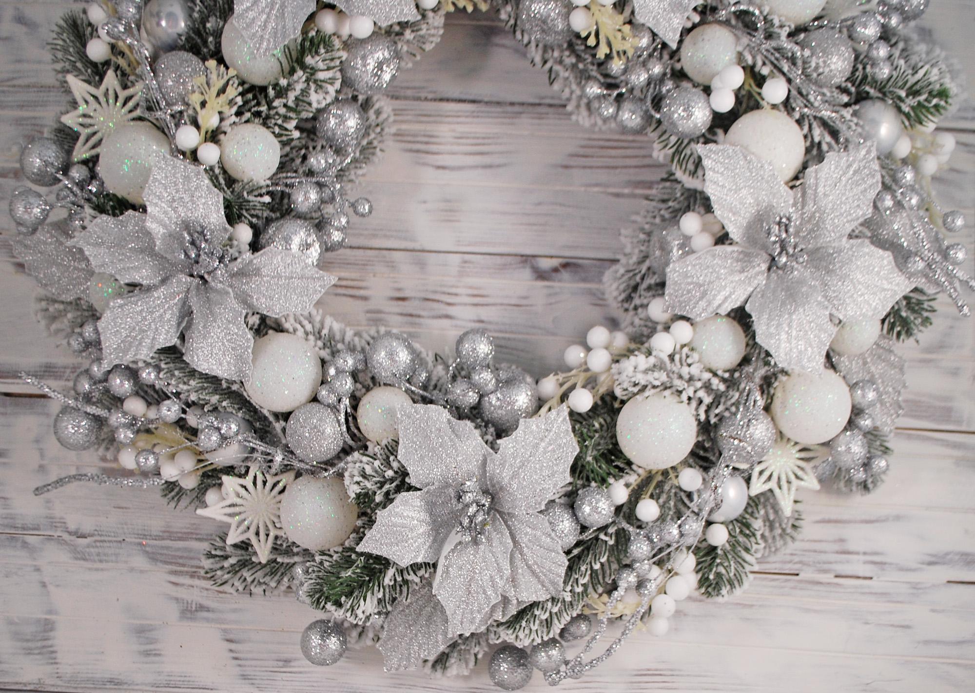 Венок новогодний 43 см Серебряный/Белый (4780204) - фото 2