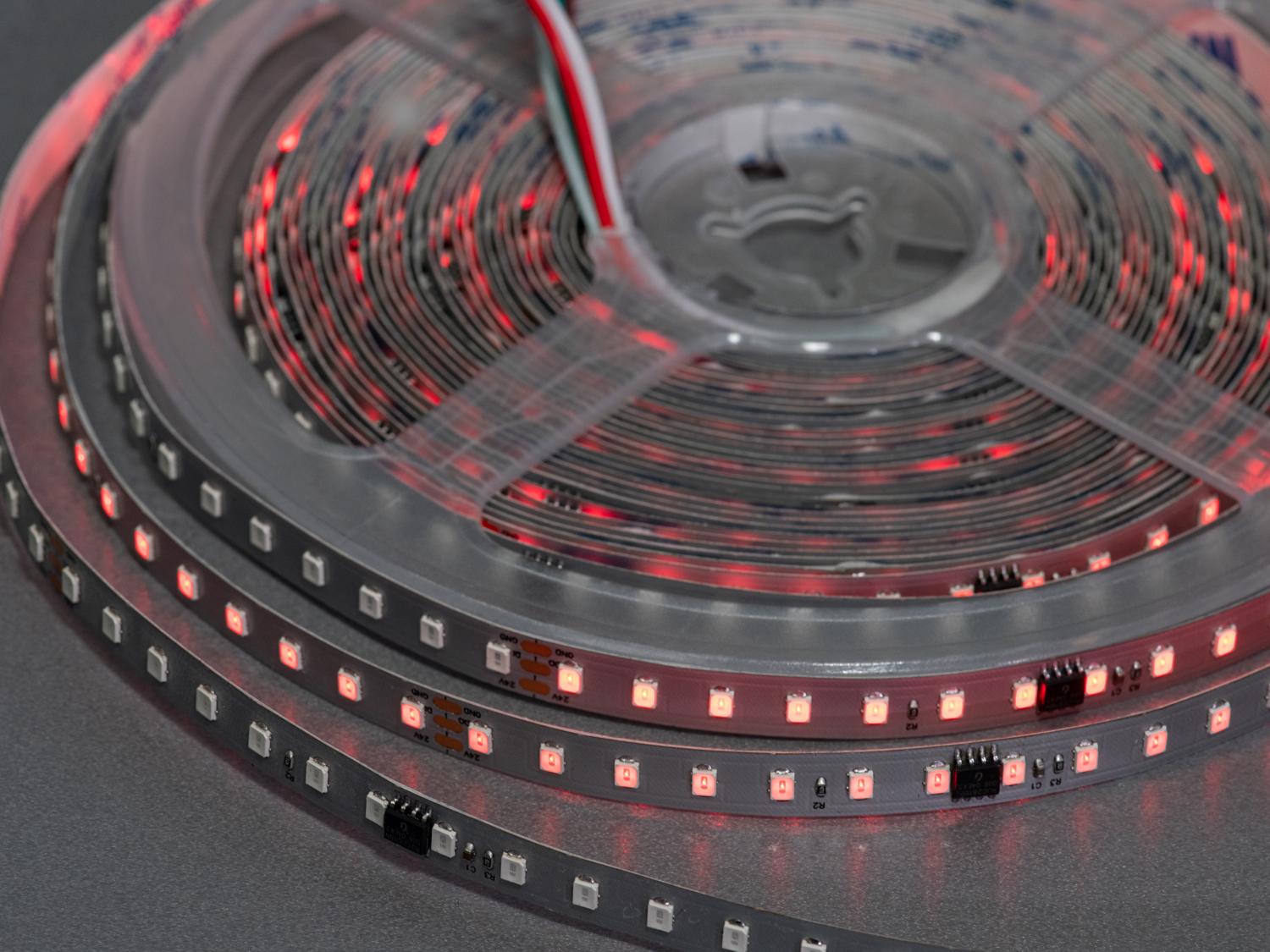 Світлодіодна стрічка адресна 24 В 126 діодів на метр 8 мм Червоний (PWS24-2835-126-RED-20-8) - фото 1 Світлодіодна стрічка адресна 24 В 126 діодів на метр 8 мм Червоний (PWS24-2835-126-RED-20-8) - фото 1