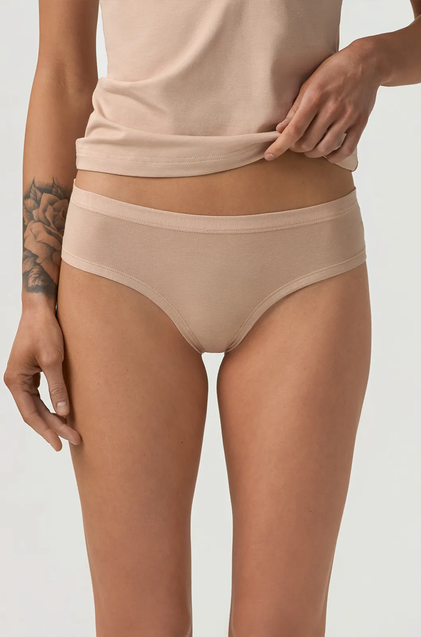 Трусы женские Ellen ELVA 300/20/02 S 2 шт. Бежевый (300/20/03SBesh) Трусы женские Ellen ELVA 300/20/02 S 2 шт. Бежевый (300/20/03SBesh)