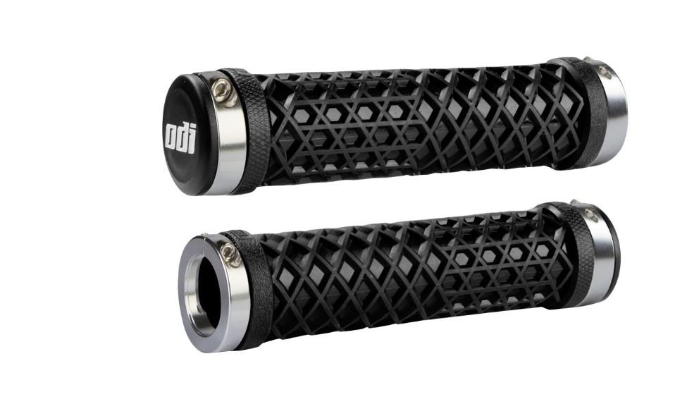 Грипсы ODI Vans Lock-On Grips Black/Silver Clamps(D30VNB-S)