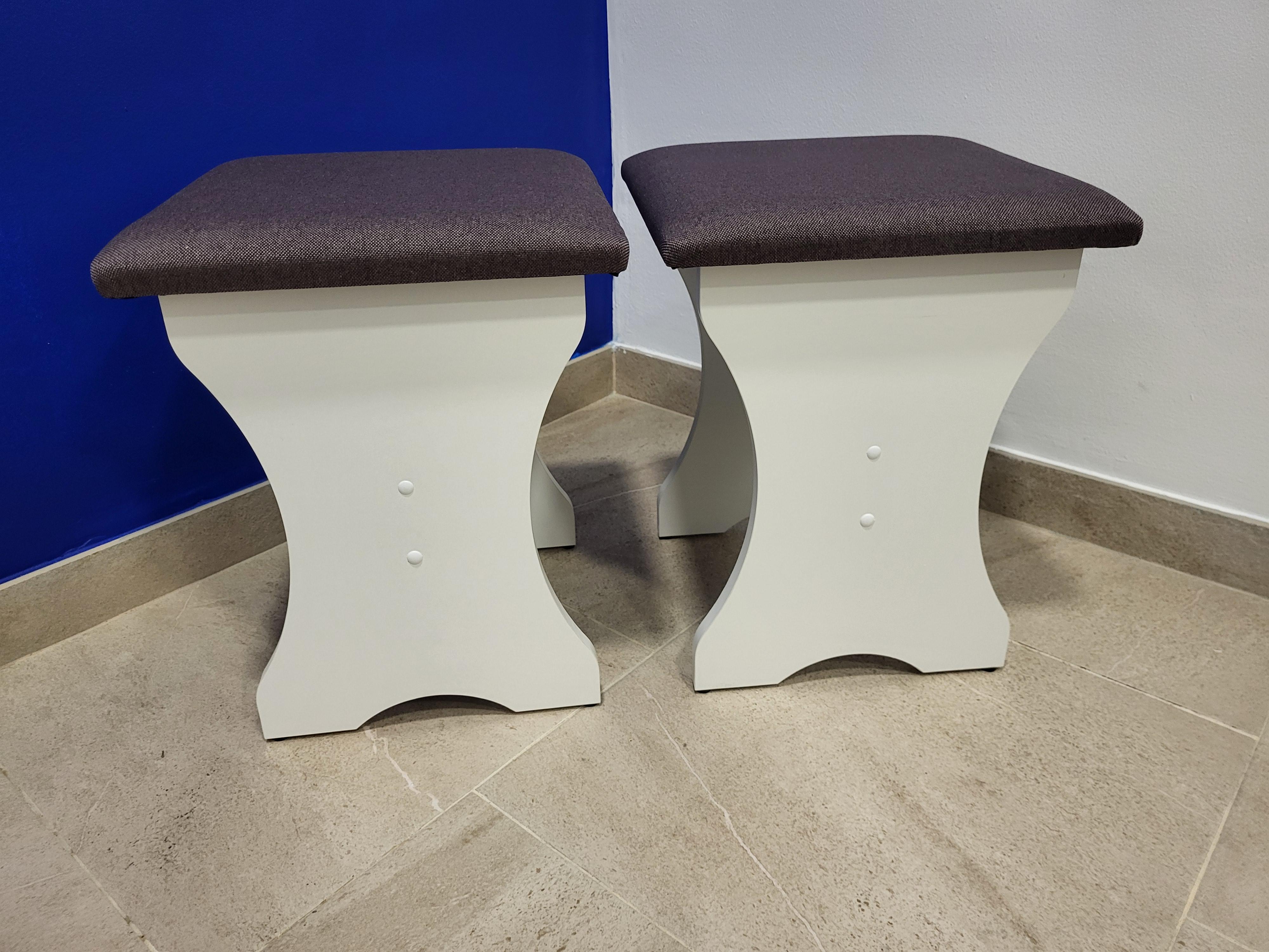 Комплект табуретів Сімейний 35х35х44 см 2 шт. Білий/Бонус Нова (TT-B-BN)