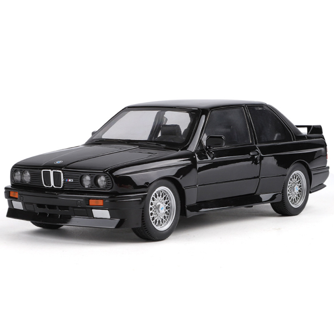 Модель машинки металлическая BMW M3 1:24