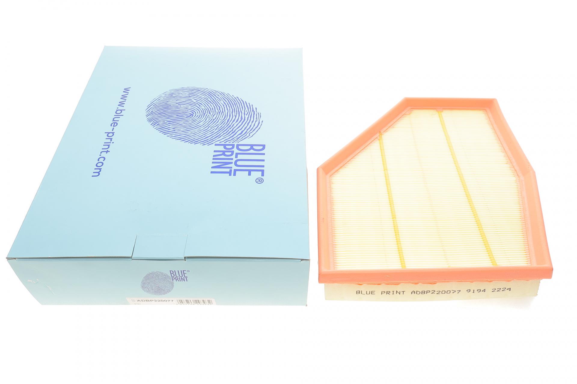 Фильтр воздушный BLUE PRINT для BMW 5 G30/F90/7 G11/G12 15- N63 R (ADBP220077)