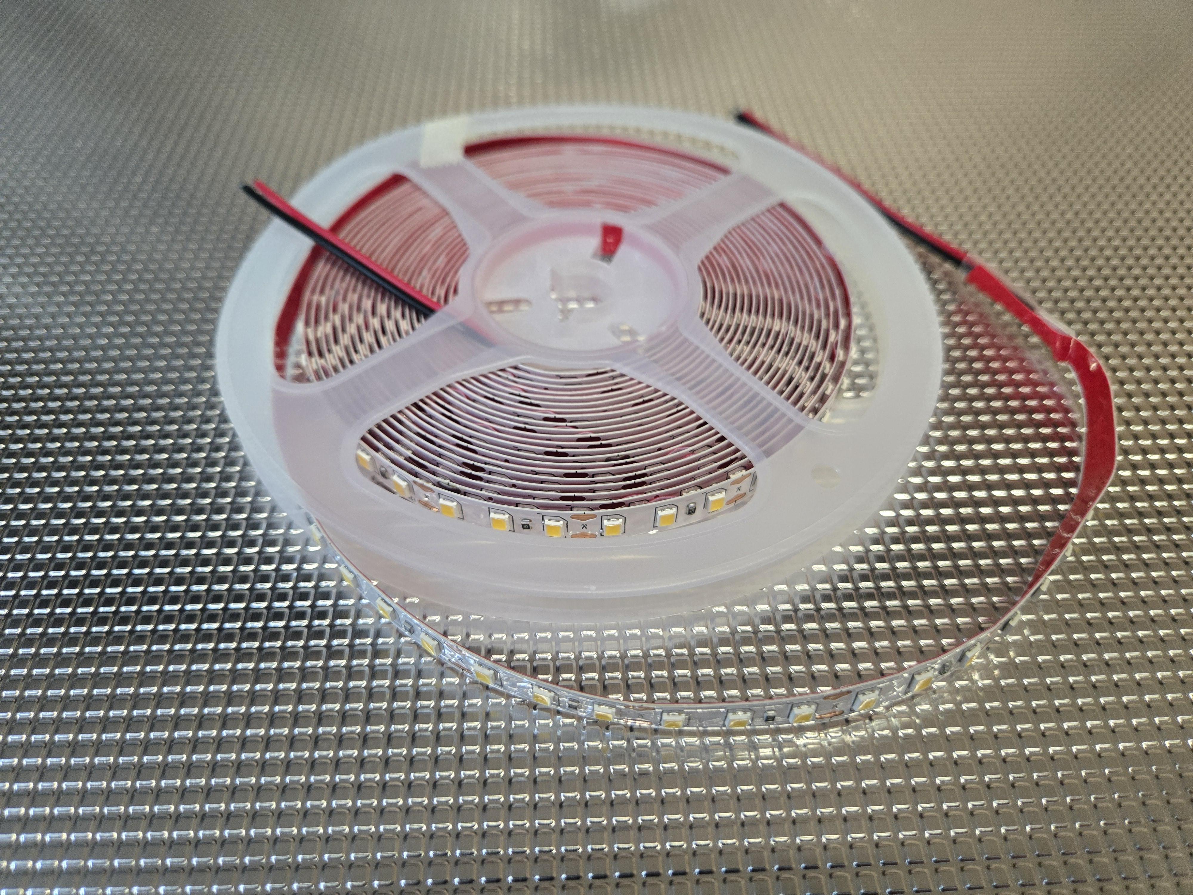 Светодиодная лента DIMAX 2835 12V 13W 3000 K 120 д/м теплый (10927917)