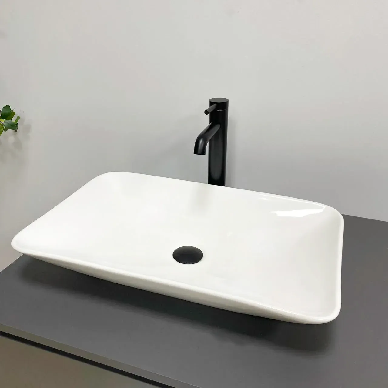 Умывальник накладной VBI LUCERA 590x360 мм White (VBI-012617) Умывальник накладной VBI LUCERA 590x360 мм White (VBI-012617)