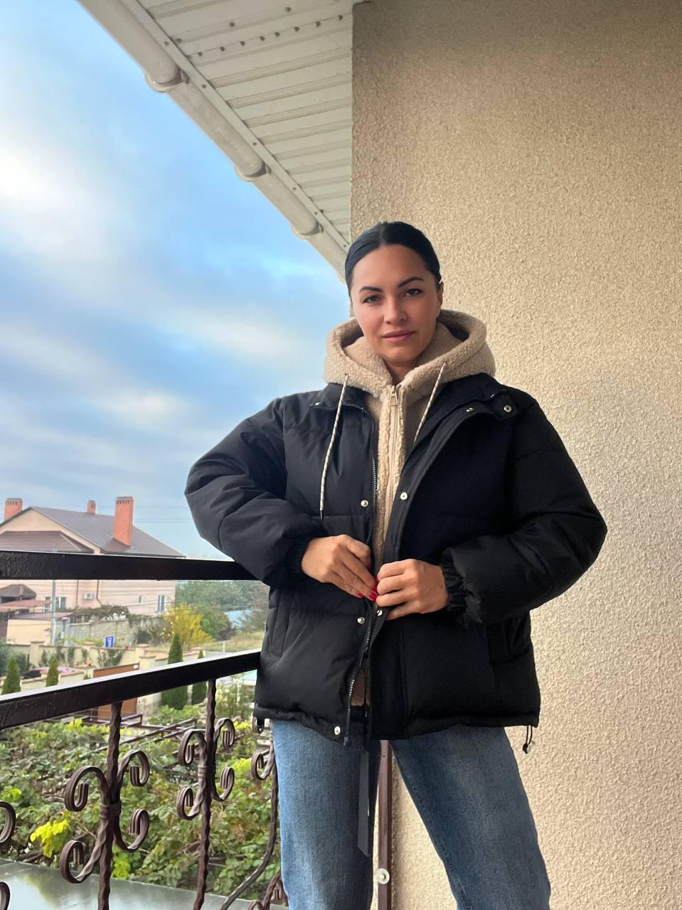 Куртка жіноча Lady Yep 8096 оверсайз з капюшоном і хутром тедді р. 44 Чорний (3000) - фото 8