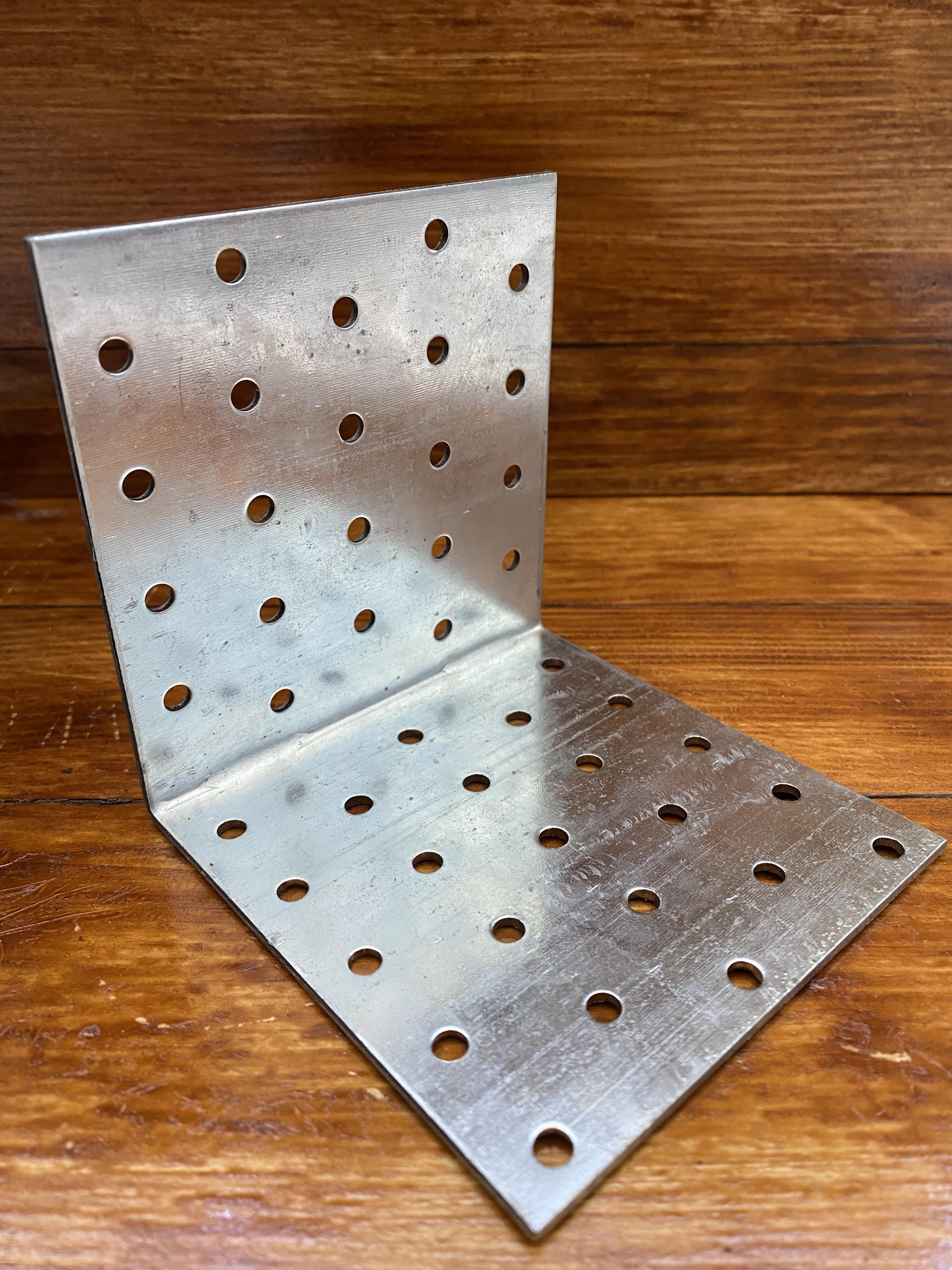 Кутник панельний 100х100х100х2 мм (МВ01)