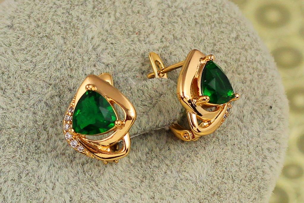 Серьги Xuping Jewelry трикветр с зеленым камнем 1,4 см Золотистый (2570315550)