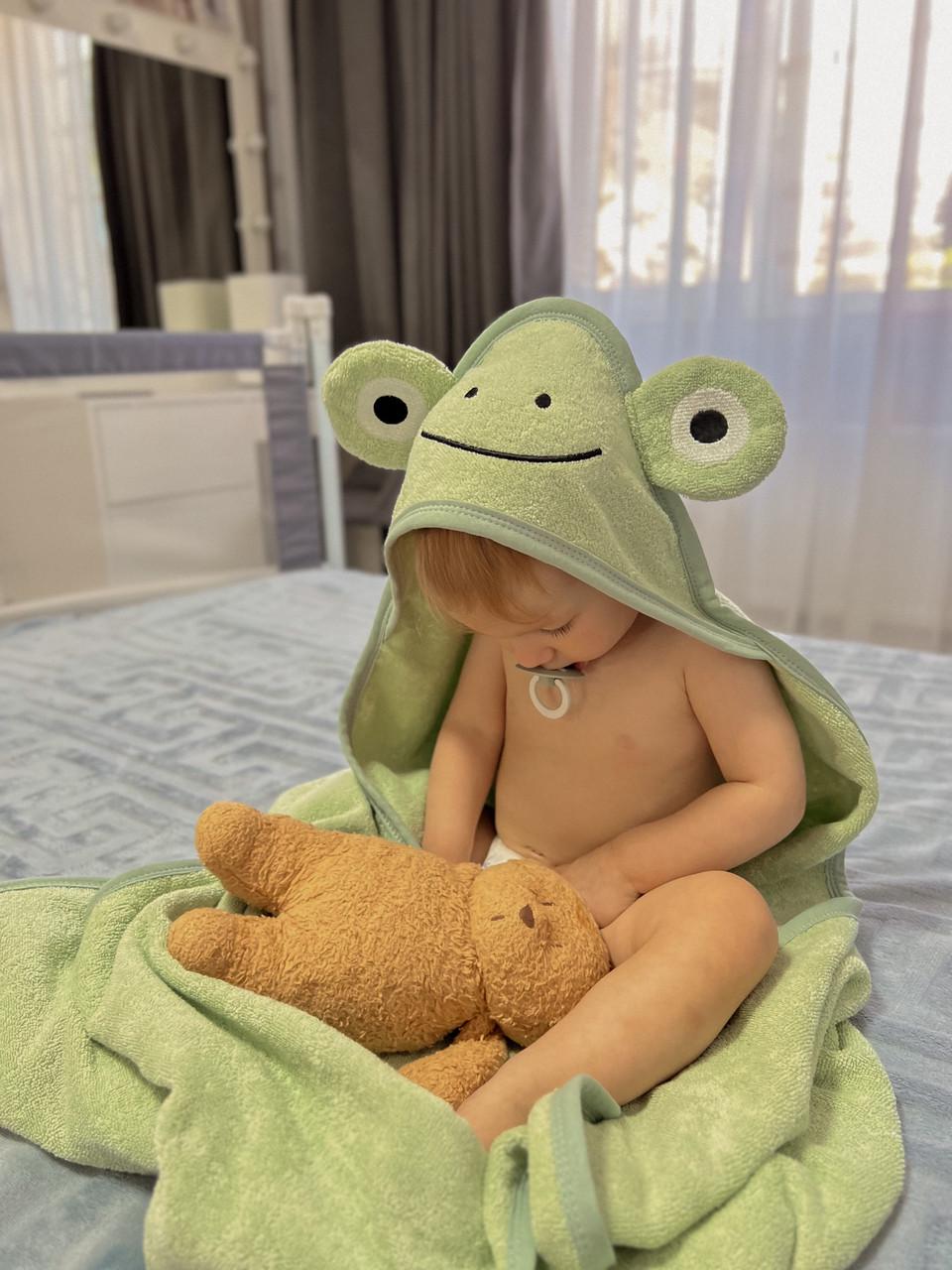 Рушник дитячий махровий з куточком Жабка 90x90 см (24246307) - фото 2 Рушник дитячий махровий з куточком Жабка 90x90 см (24246307) - фото 2