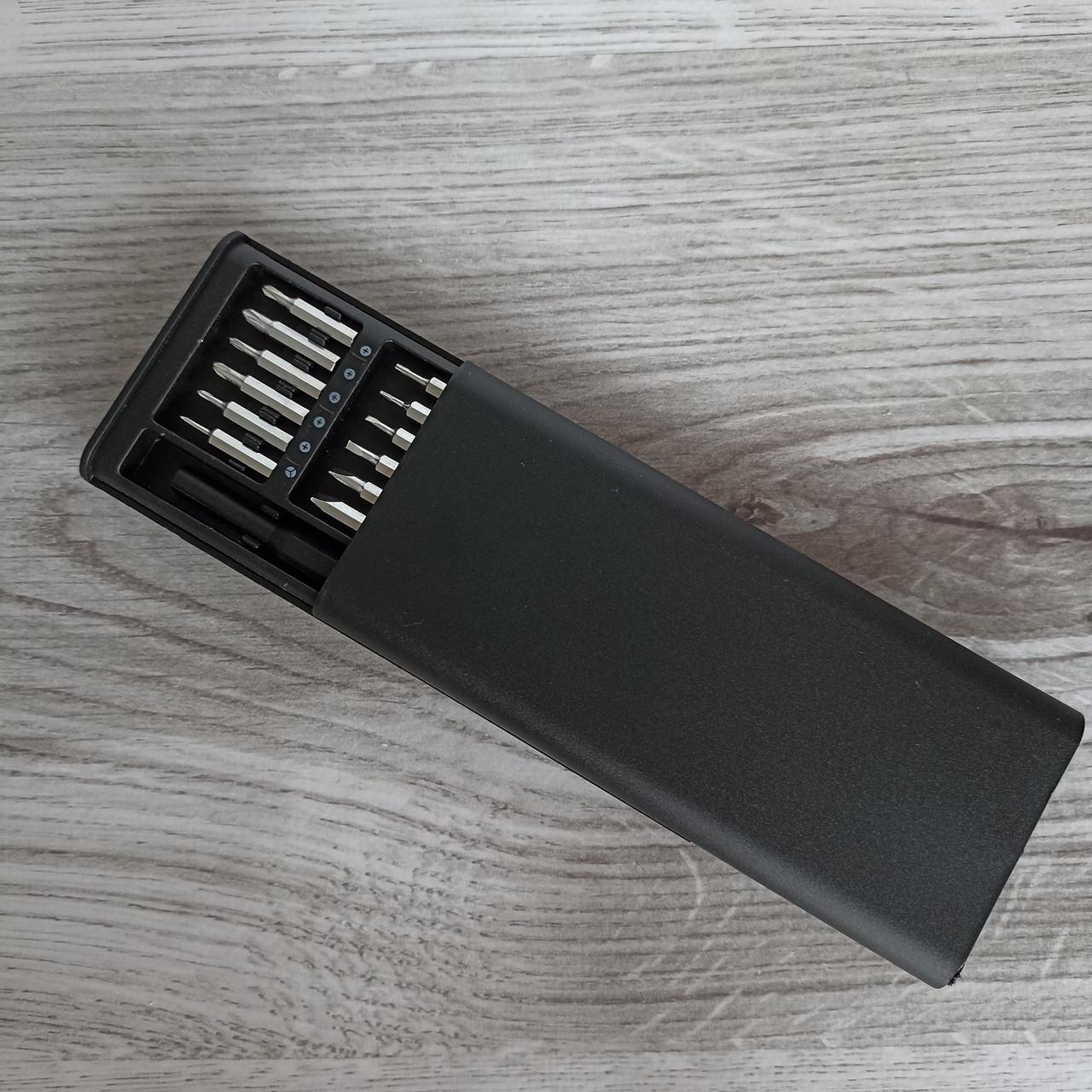 Набор отверток прецизионных магнитных кейсом на 24 бита (28525905) - фото 5 Набор отверток прецизионных магнитных кейсом на 24 бита (28525905) - фото 5