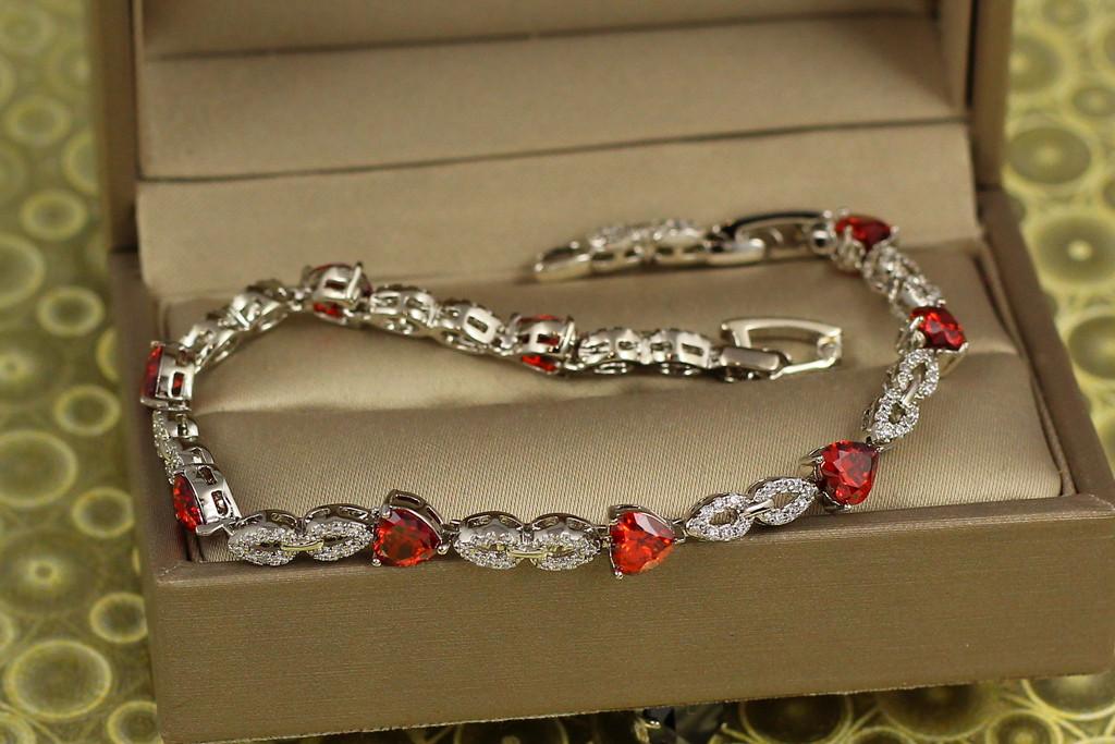Браслет Xuping Jewelry Праздник с красными камнями 21 см 5 мм Серебристый (2450250228)