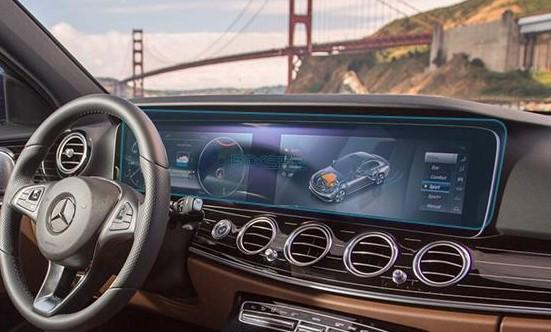 Стекло защитное Pixsel гибридный глянец на приборную панель Mercedes Benz E CLASS 28,5“ 2017-2018