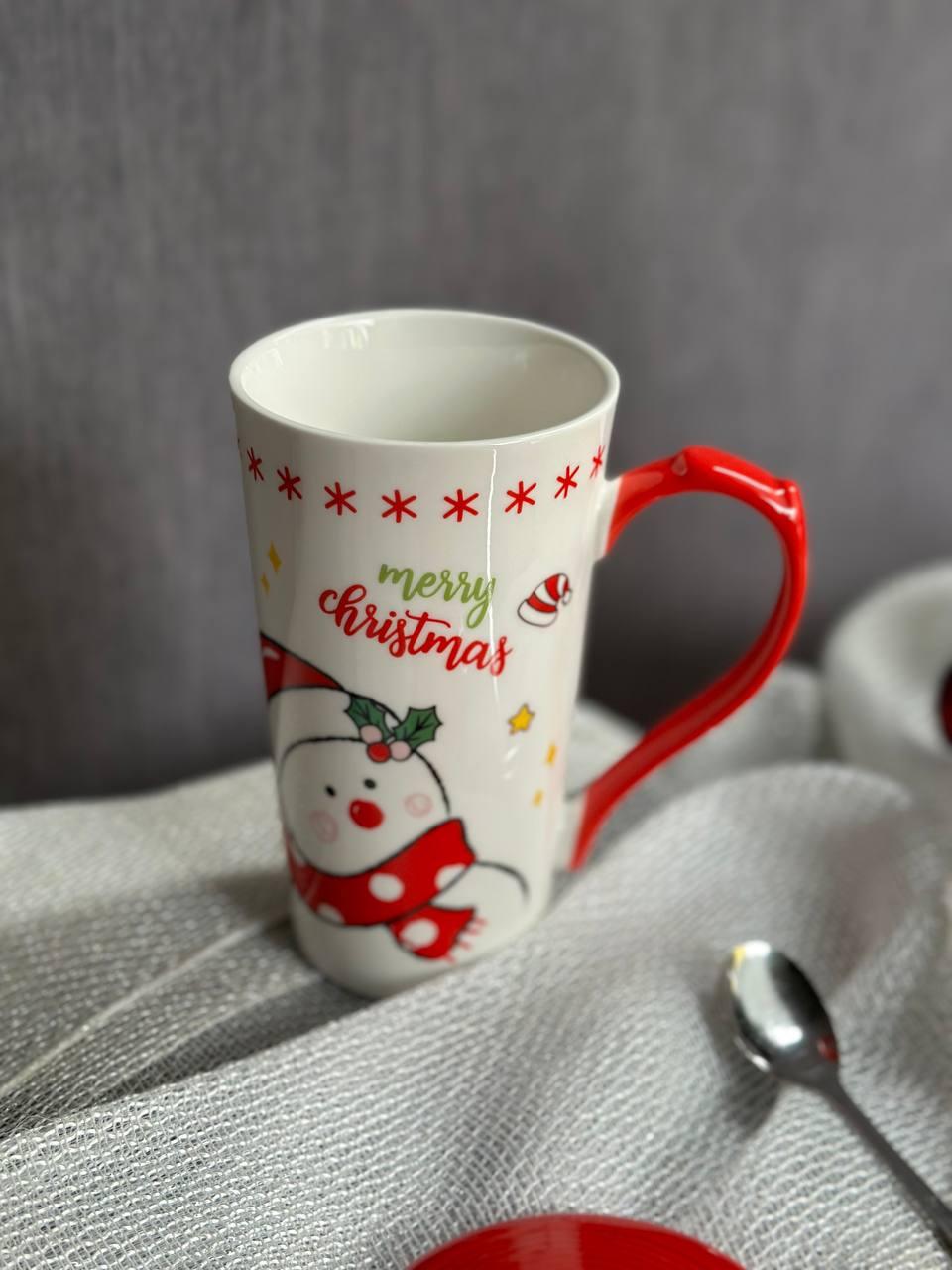 Кухоль керамічний Olens 102-1088-1 Біг-санта з кришкою та ложкою 380 мл Червоний (2785956410) - фото 4 Кухоль керамічний Olens 102-1088-1 Біг-санта з кришкою та ложкою 380 мл Червоний (2785956410) - фото 4