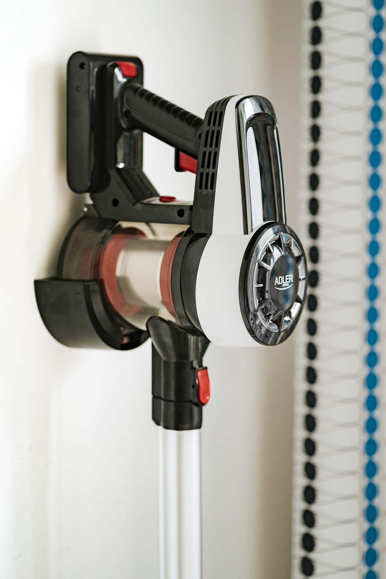 Пылесос Adler AD 7048 аккумуляторный - фото 17 Пылесос Adler AD 7048 аккумуляторный - фото 17