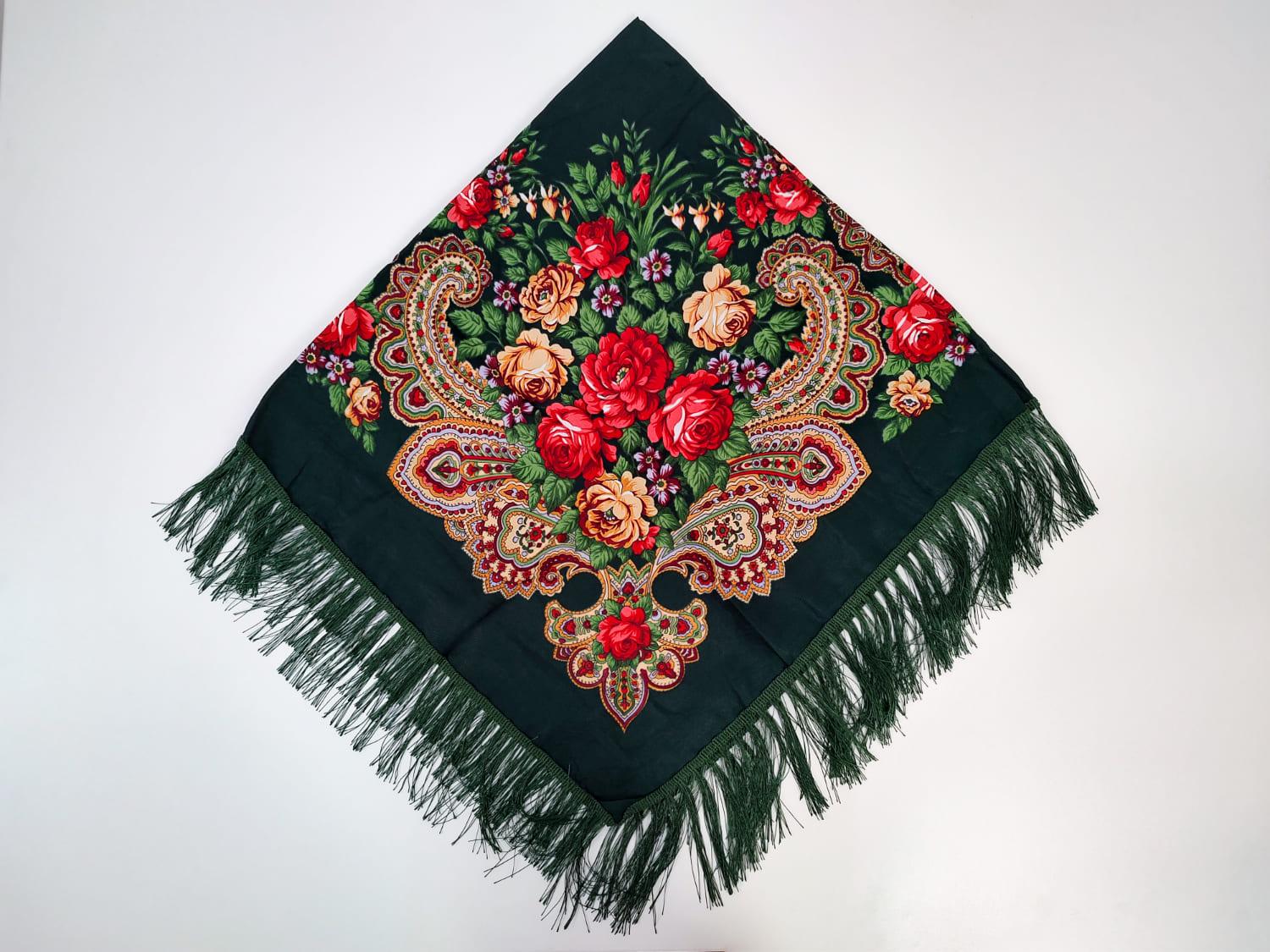 Платок кружево из роз 120х120 см М41 (29416811)