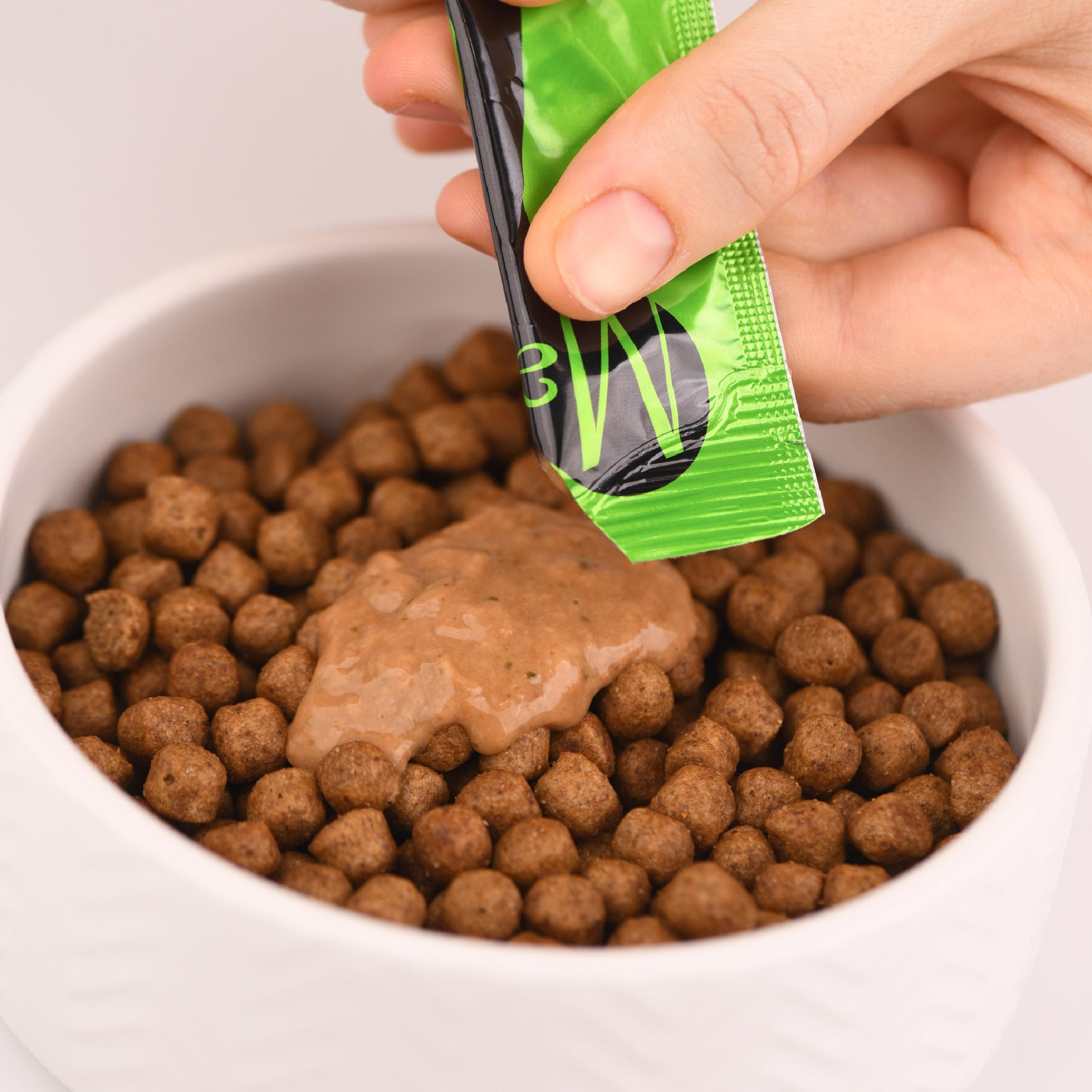 Ласощі для котів кремові Mavsy Creamy superfood TURKEY GOULASH ON A BED OF SPINACH WITH ALOEW 5 шт./15 г (24628578) - фото 3 Ласощі для котів кремові Mavsy Creamy superfood TURKEY GOULASH ON A BED OF SPINACH WITH ALOEW 5 шт./15 г (24628578) - фото 3