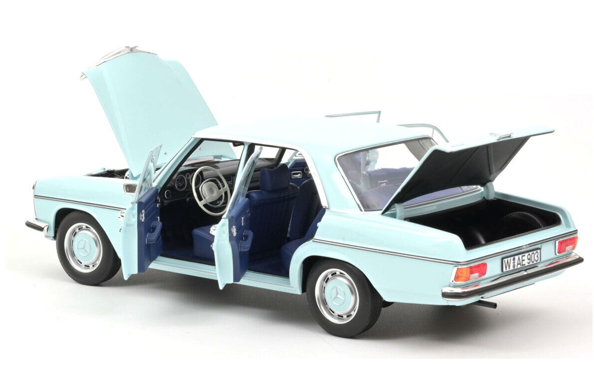 Модель автомобиля Norev 1:18 Mercedes-Benz 200/8 W115 Limousine Light Blue (183777) - фото 4 Модель автомобиля Norev 1:18 Mercedes-Benz 200/8 W115 Limousine Light Blue (183777) - фото 4