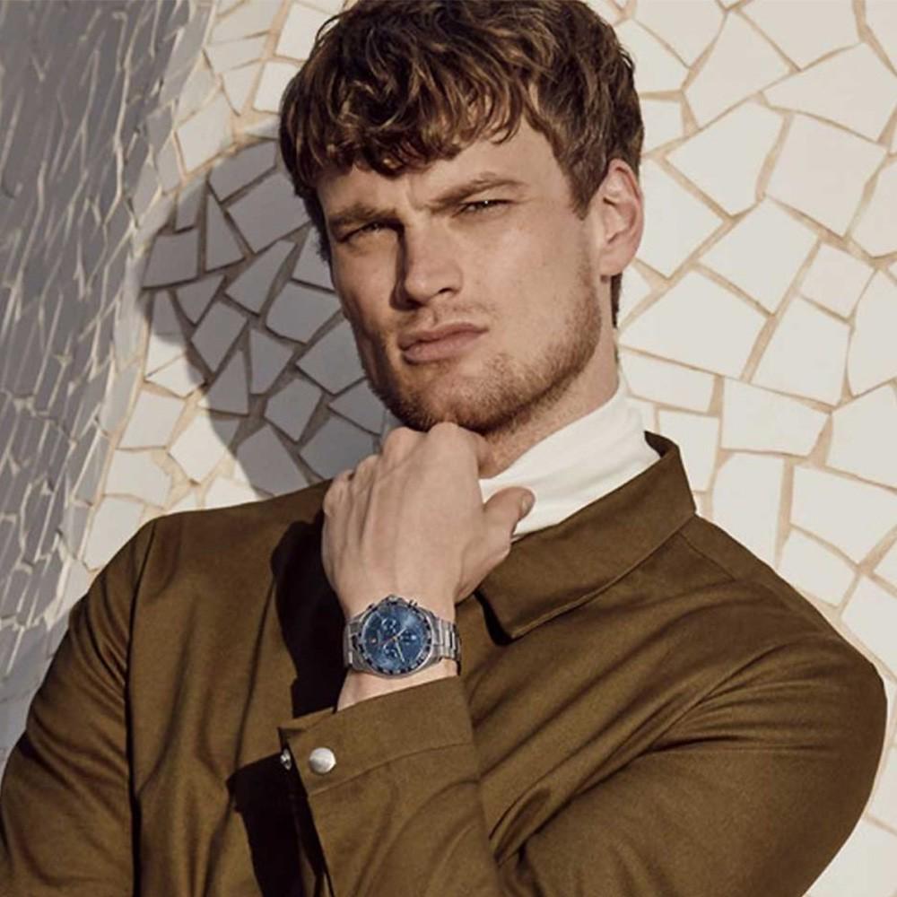 Наручний годинник чоловічий Victorinox Swiss Army Fieldforce Classic Chrono кварцевий Silver (V241901) - фото 5 Наручний годинник чоловічий Victorinox Swiss Army Fieldforce Classic Chrono кварцевий Silver (V241901) - фото 5