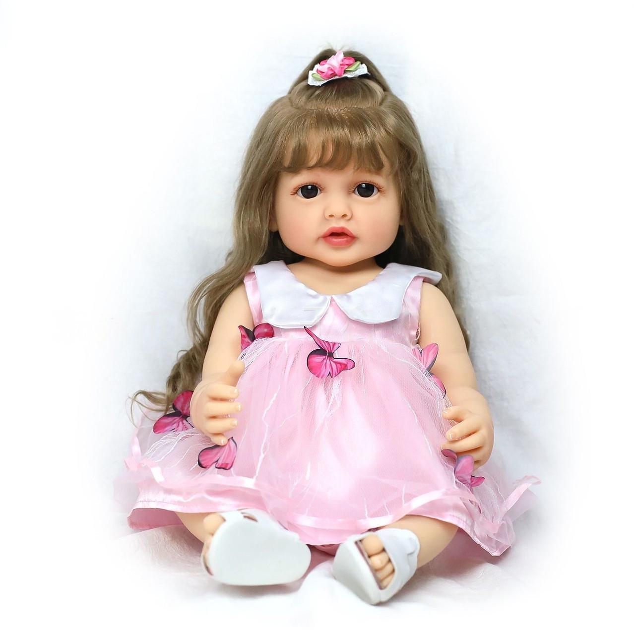 Кукла Reborn Адель винил-силиконовая с соской/бутылочкой/игрушкой 55 см (1961790915) - фото 4 Кукла Reborn Адель винил-силиконовая с соской/бутылочкой/игрушкой 55 см (1961790915) - фото 4