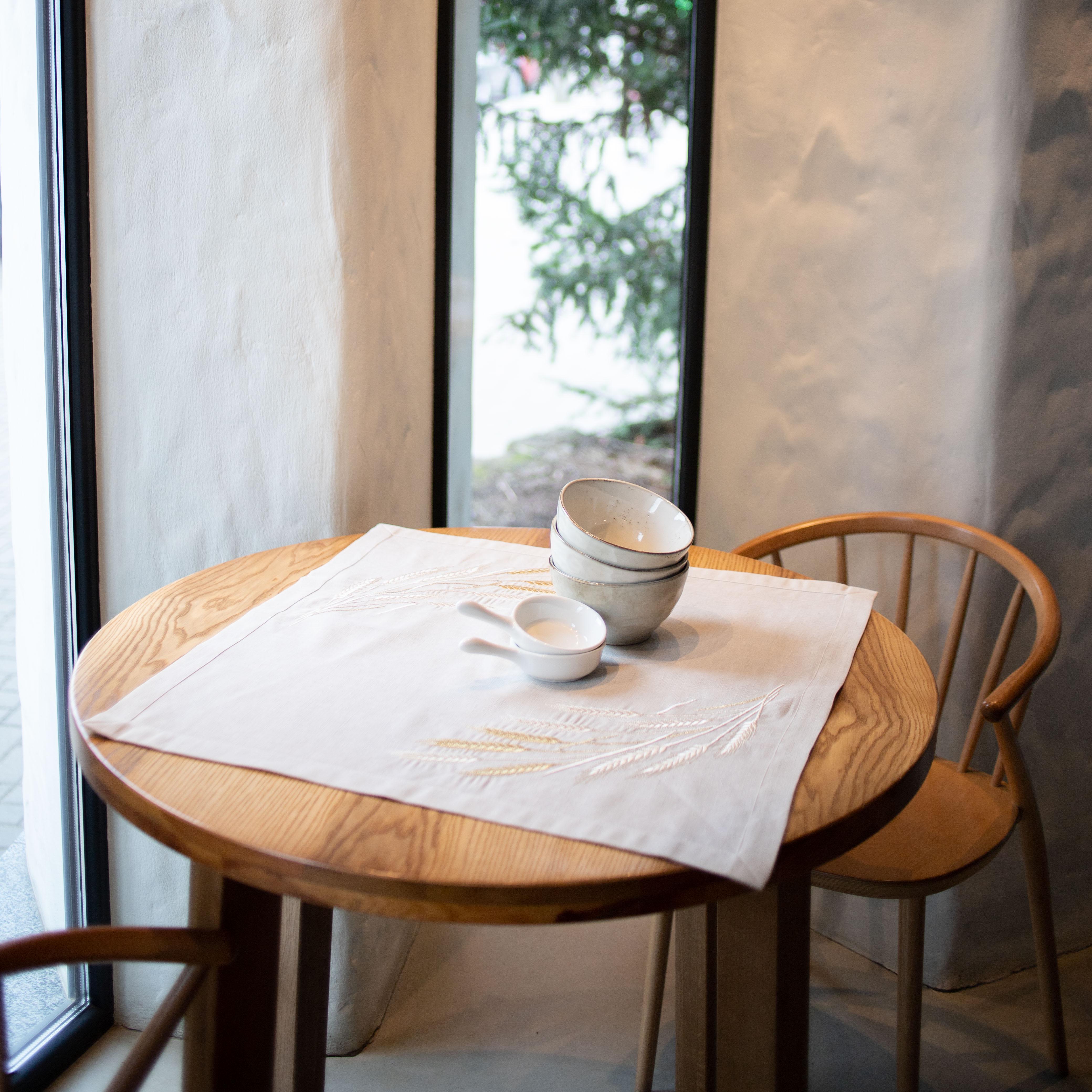 Серветка вишита Пшеничне поле 0,64х0,64 м (364-22/00) - фото 1