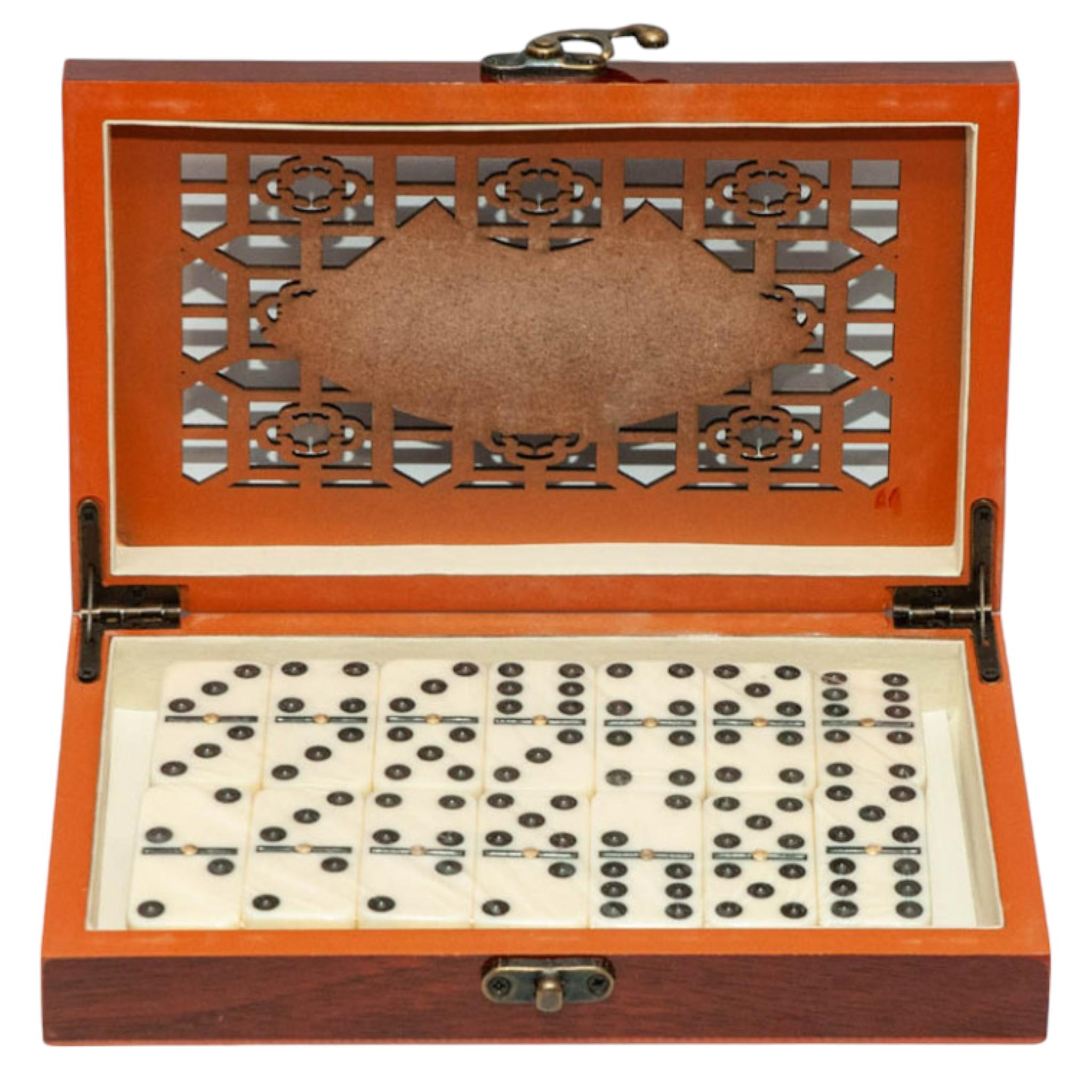 Игра настольная Домино Whisper Dominoes в подарочном деревянном ящике Brown (25776120)