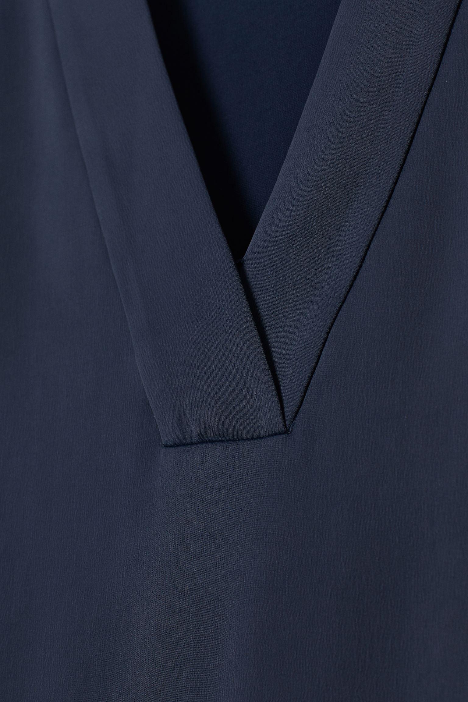 Блуза H&M р. 32 Темно-синій (9066607260) - фото 2 Блуза H&M р. 32 Темно-синій (9066607260) - фото 2