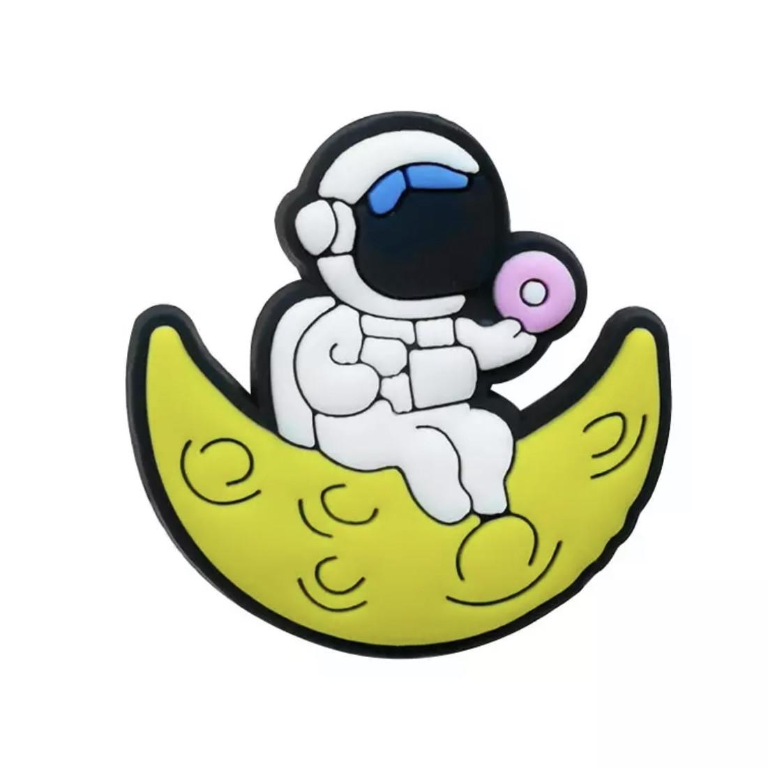 Джиббитс Jibbitz Космонавт на луне 1 шт. (50311) Джиббитс Jibbitz Космонавт на луне 1 шт. (50311)