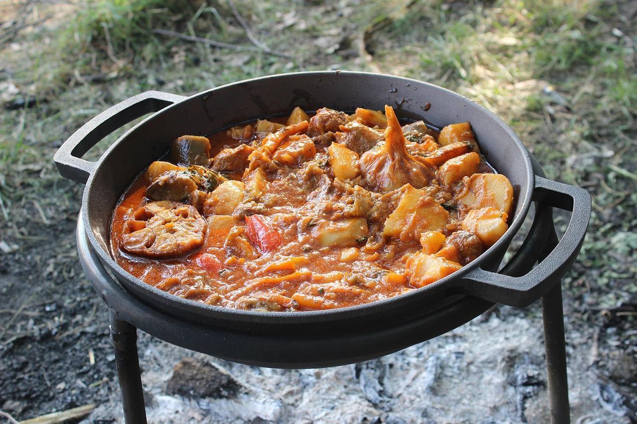 Жаровня чавунна Brizoll M3470U кругла з ручками 340 мм (2663191228) - фото 4 Жаровня чавунна Brizoll M3470U кругла з ручками 340 мм (2663191228) - фото 4