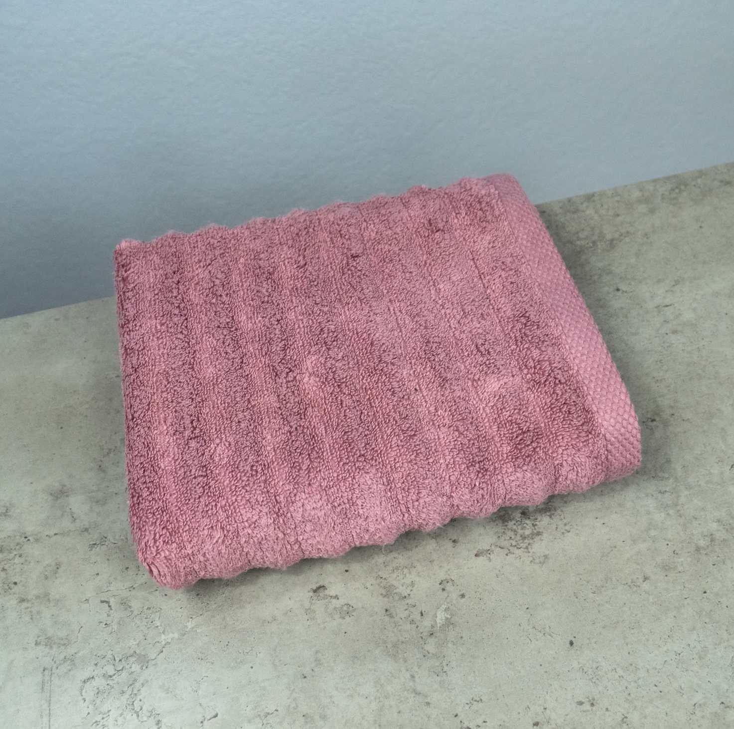 Рушник для обличчя та рук GM Textile Зеро Твіст 40x70 см Пудровий (550-70-zt-pudra) - фото 1 Рушник для обличчя та рук GM Textile Зеро Твіст 40x70 см Пудровий (550-70-zt-pudra) - фото 1