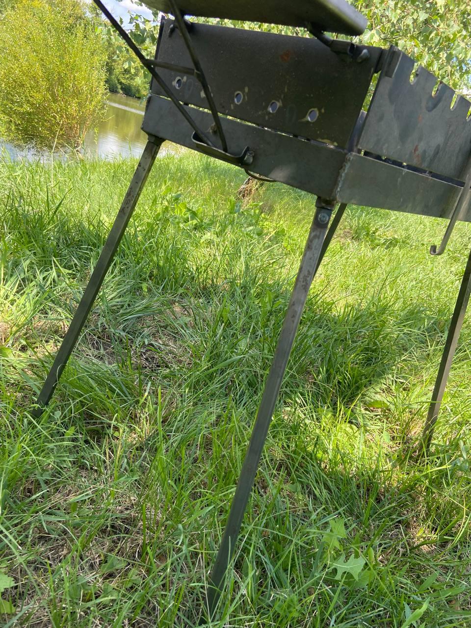 Мангал Валіза на 12 шампурів з двома столиками метал 3 мм - фото 8