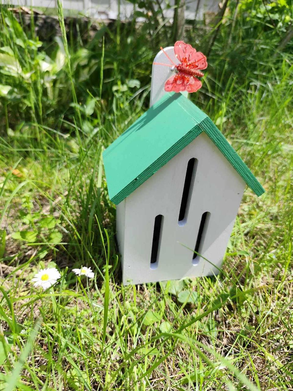 Будиночок для метеликів Цейлонська Троянда із водостійкої фанери 20х12х10 см Білий - фото 3 Будиночок для метеликів Цейлонська Троянда із водостійкої фанери 20х12х10 см Білий - фото 3