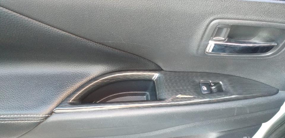 Накладки на підлокотники/карти дверей Mitsubishi Outlander 3 4 шт. (28106170) - фото 10 Накладки на підлокотники/карти дверей Mitsubishi Outlander 3 4 шт. (28106170) - фото 10