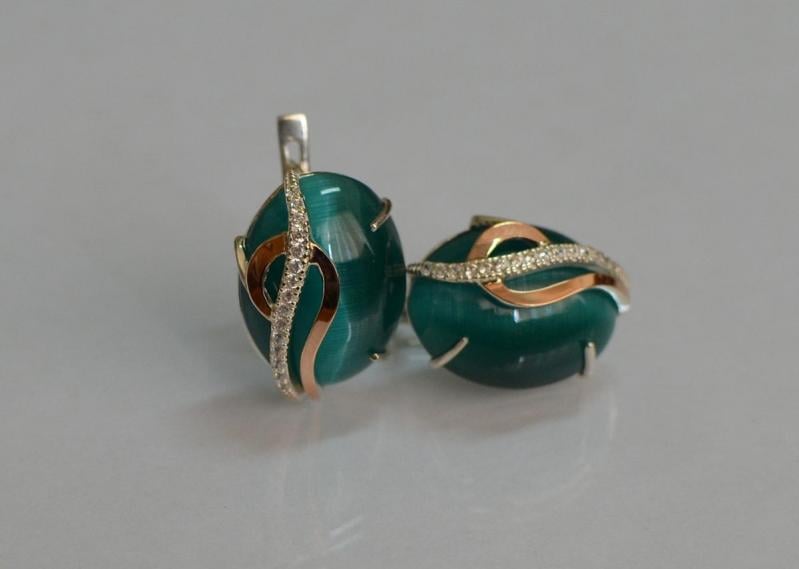 Серебряные серьги Sil с золотыми накладками 150s-7 Зеленый (Sil-1097)