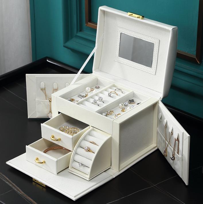 Шкатулка для украшений многоуровневая 17,5х13х14 см экокожа Золотистый/Белый (ШДД-27-2) - фото 2 Шкатулка для украшений многоуровневая 17,5х13х14 см экокожа Золотистый/Белый (ШДД-27-2) - фото 2