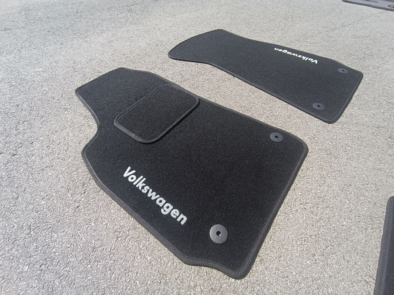 Килимки автомобільні ворсові в салон для Volkswagen Passat NMS SD 2019- (1772006491) - фото 3 Килимки автомобільні ворсові в салон для Volkswagen Passat NMS SD 2019- (1772006491) - фото 3