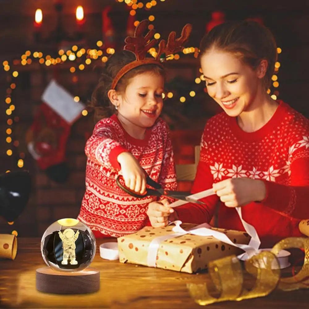 Ночник 3D Хрустальный шар Astronaut Victory - фото 5 Ночник 3D Хрустальный шар Astronaut Victory - фото 5